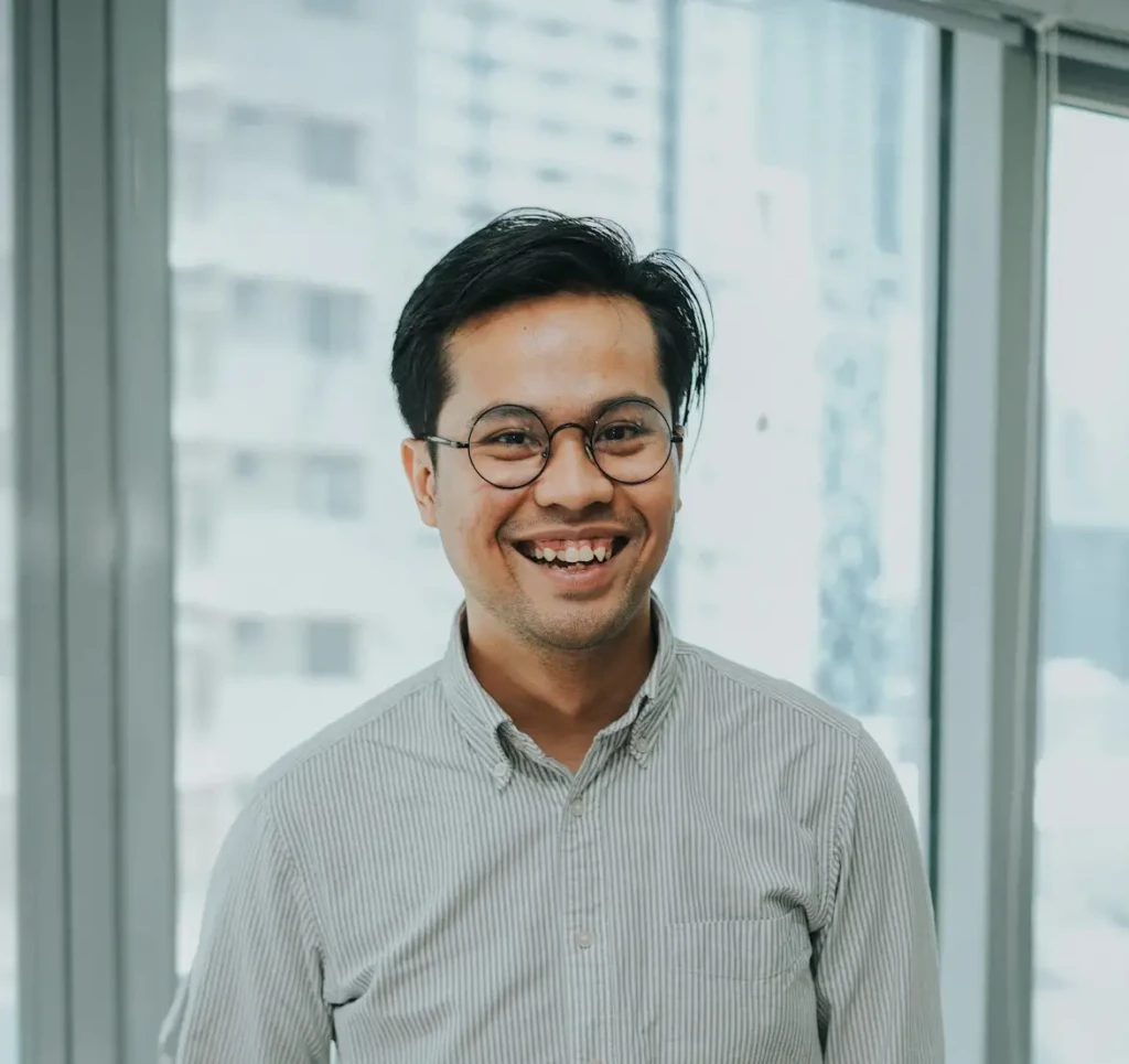 russell-barrientos-EGDTlFaO0mk-unsplash